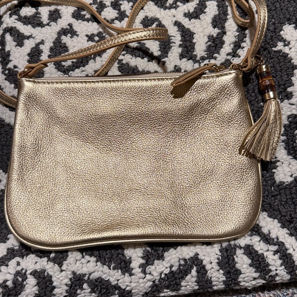 Lilly Pulitzer Gold Crossbody Bag - Picture 5 of 11